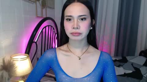 Snapshot of hoelymolly chatting on May 27, 2026, 1:57 am hoelymolly online show from May 27, 2026, 1:57 am