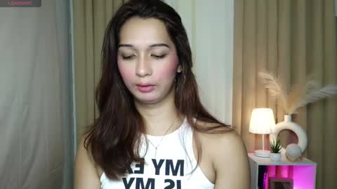 Snapshot of hoelymorri chatting on February 10, 2026, 4:55 pm Hoelymorri online show from February 10, 2026, 4:55 pm