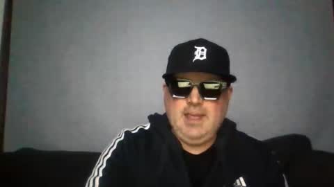 holden_minutz online show from March 18, 2026, 8:06 am