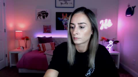 Holi Hurricane online show from October 28, 2025, 2:15 am