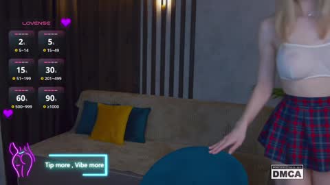 Snapshot of holl1would chatting on February 1, 2025, 7:55 pm My social media links subscribe to support me online show from February 1, 2025, 7:55 pm