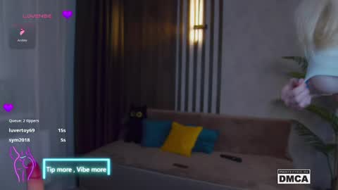 Snapshot of holl1would chatting on February 13, 2025, 7:24 am My social media links subscribe to support me online show from February 13, 2025, 7:24 am