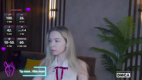 Snapshot of holl1would chatting on February 23, 2025, 8:00 pm My social media links subscribe to support me online show from February 23, 2025, 8:00 pm