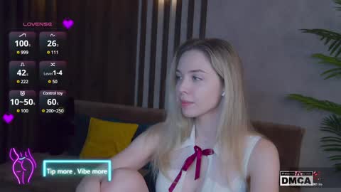 Snapshot of holl1would chatting on February 23, 2025, 11:04 pm My social media links subscribe to support me online show from February 23, 2025, 11:04 pm