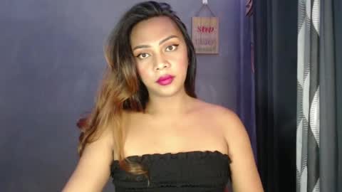 Snapshot of holliescarlet chatting on December 16, 2024, 6:32 am holliescarlet online show from December 16, 2024, 6:32 am