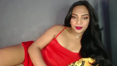 Snapshot of holliescarlet chatting on January 4, 2025, 12:05 am holliescarlet online show from January 4, 2025, 12:05 am