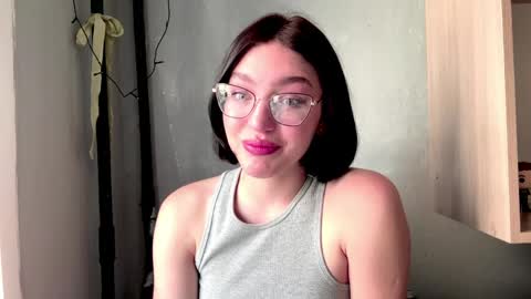 Sofia online show from April 8, 2026, 5:29 am