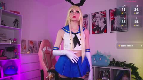 Holli online show from December 6, 2024, 4:28 pm