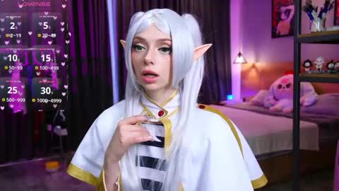 Snapshot of holliwould_ chatting on January 6, 2026, 6:50 am Holli online show from January 6, 2026, 6:50 am