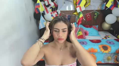 Holly 22 online show from June 27, 2026, 12:55 pm