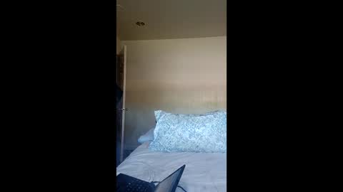 holly_dolly_xxx online show from April 2, 2026, 7:22 pm