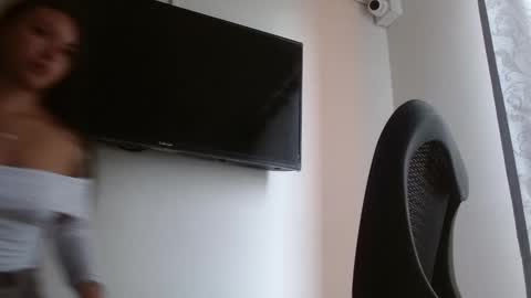 Snapshot of holly_rose69 chatting on February 10, 2026, 8:46 pm Holly online show from February 10, 2026, 8:46 pm