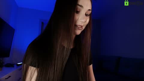 Snapshot of hollyextra chatting on January 12, 2026, 10:59 pm hollyextra online show from January 12, 2026, 10:59 pm