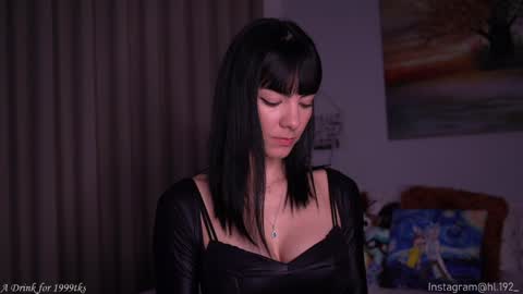 Holly Linder online show from January 12, 2025, 1:53 am