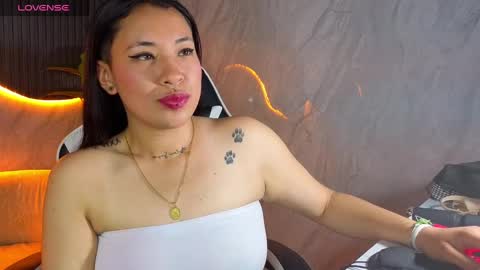 Snapshot of hollypeytoon chatting on September 9, 2025, 9:58 pm Holly  online show from September 9, 2025, 9:58 pm