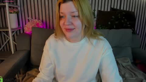 Holly online show from April 13, 2026, 1:11 am