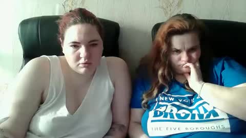 HollyXEva online show from February 18, 2026, 7:15 am