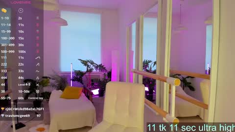 Snapshot of holy_alexa chatting on December 18, 2024, 9:58 am Alexa online show from December 18, 2024, 9:58 am