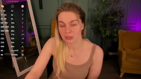 Snapshot of holy_alexa chatting on February 7, 2025, 6:45 am Alexa online show from February 7, 2025, 6:45 am