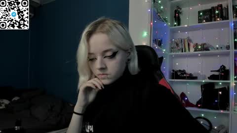 holy_mistresss online show from December 14, 2025, 10:31 am