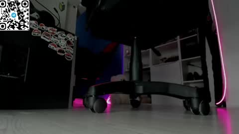 holy_mistresss online show from May 15, 2026, 8:21 am