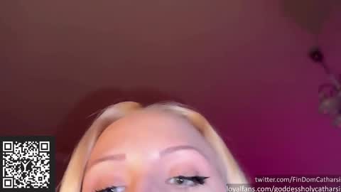 Snapshot of holycatharsis chatting on February 5, 2025, 3:52 pm Goddess Holy Catharsis online show from February 5, 2025, 3:52 pm