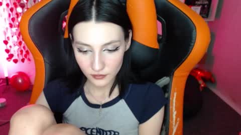 Snapshot of honblisss chatting on February 16, 2026, 1:24 am Kate online show from February 16, 2026, 1:24 am