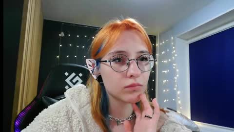 Snapshot of honelin chatting on December 25, 2024, 2:14 am Honelints boyblonde hair AsterMIntfemboybrown hair online show from December 25, 2024, 2:14 am