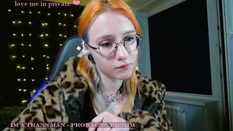 Snapshot of honelin chatting on January 17, 2025, 5:51 pm Honelints boyblonde hair AsterMIntfemboybrown hair online show from January 17, 2025, 5:51 pm