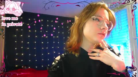 Snapshot of honelin chatting on March 17, 2026, 8:39 am Honelints boyblonde hair AsterMIntfemboybrown hair online show from March 17, 2026, 8:39 am