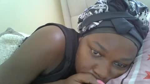 Snapshot of honevey chatting on April 12, 2026, 9:14 am Honevey online show from April 12, 2026, 9:14 am