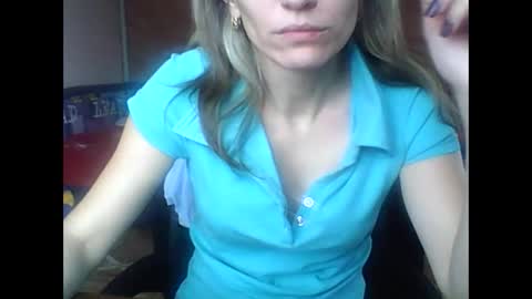 Snapshot of honey0bunny35 chatting on February 5, 2025, 8:54 am honey0bunny35 online show from February 5, 2025, 8:54 am