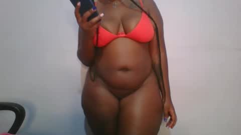 honey_beb online show from October 21, 2025, 5:13 pm