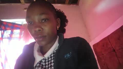 Snapshot of honey_bunny0 chatting on October 12, 2025, 6:12 am honey_bunny0 online show from October 12, 2025, 6:12 am