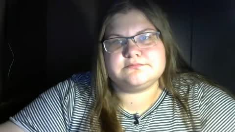 Snapshot of honey_bunny_x chatting on June 26, 2026, 8:13 pm Bunny online show from June 26, 2026, 8:13 pm