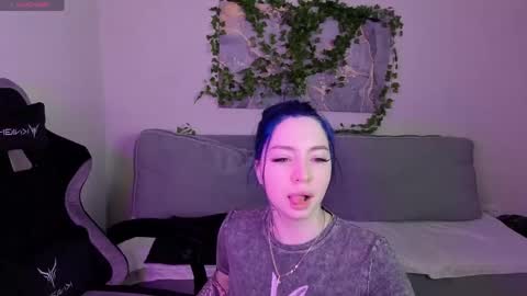 Honey online show from June 2, 2026, 1:40 am