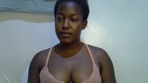 Snapshot of honey_dropp1 chatting on May 26, 2026, 5:25 am honey_dropp1 online show from May 26, 2026, 5:25 am