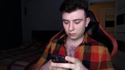 Snapshot of honey_furry chatting on February 19, 2025, 8:52 pm Wolfy online show from February 19, 2025, 8:52 pm