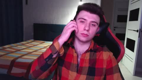 Snapshot of honey_furry chatting on February 27, 2025, 1:38 am Wolfy online show from February 27, 2025, 1:38 am