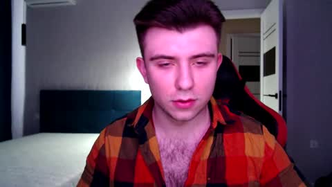 Snapshot of honey_furry chatting on February 28, 2025, 5:59 am Wolfy online show from February 28, 2025, 5:59 am