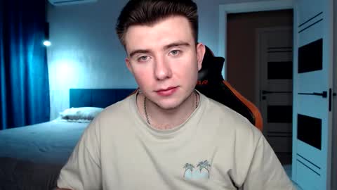 Snapshot of honey_furry chatting on December 14, 2025, 10:25 pm Wolfy online show from December 14, 2025, 10:25 pm