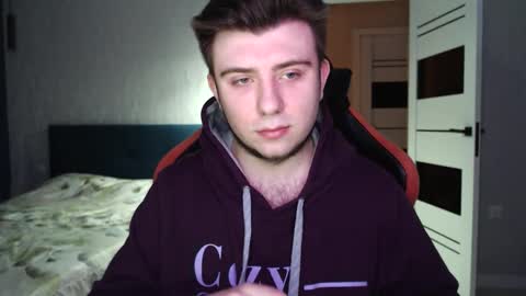 Snapshot of honey_furry chatting on February 10, 2026, 1:21 am Wolfy online show from February 10, 2026, 1:21 am