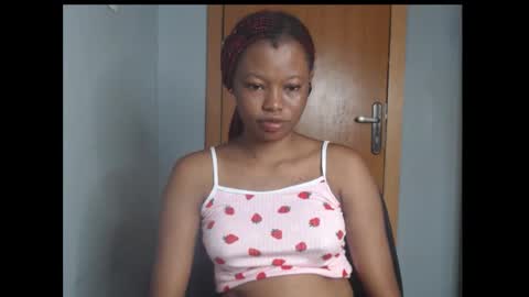 Snapshot of honey_juicydoll chatting on January 19, 2026, 3:27 pm Sonia online show from January 19, 2026, 3:27 pm