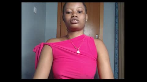Snapshot of honey_juicydoll chatting on February 15, 2026, 1:52 pm Sonia online show from February 15, 2026, 1:52 pm