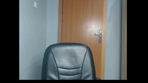 Snapshot of honey_juicydoll chatting on June 26, 2026, 7:57 am Sonia online show from June 26, 2026, 7:57 am