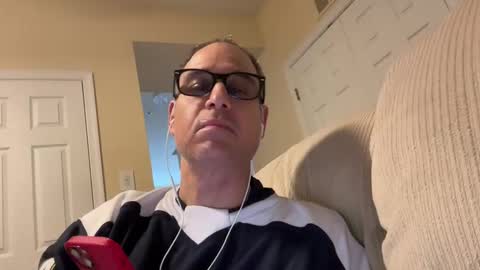 Snapshot of honey_man14 chatting on December 2, 2024, 1:24 pm honey_man14 online show from December 2, 2024, 1:24 pm