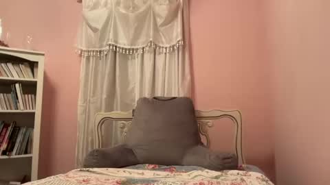 Snapshot of honey_man14 chatting on September 18, 2025, 8:22 pm honey_man14 online show from September 18, 2025, 8:22 pm