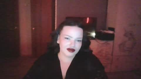 honey_miracle online show from June 17, 2026, 4:52 pm