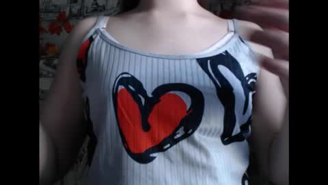 Lina online show from November 13, 2025, 5:28 am