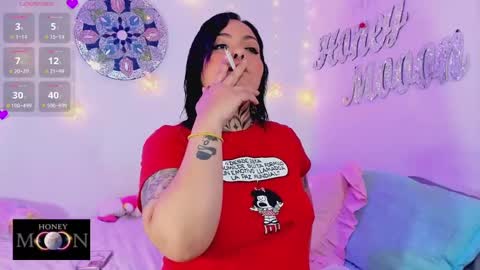 Snapshot of honey_mooon chatting on January 25, 2025, 8:10 pm Maria online show from January 25, 2025, 8:10 pm